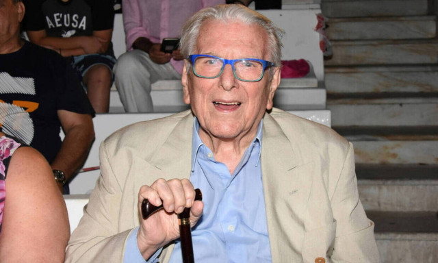 Actor Kostas Voutsas dies at 88