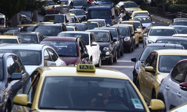 Κίνηση: Δείτε σε ποιους δρόμους θα βρείτε μποτιλιάρισμα 