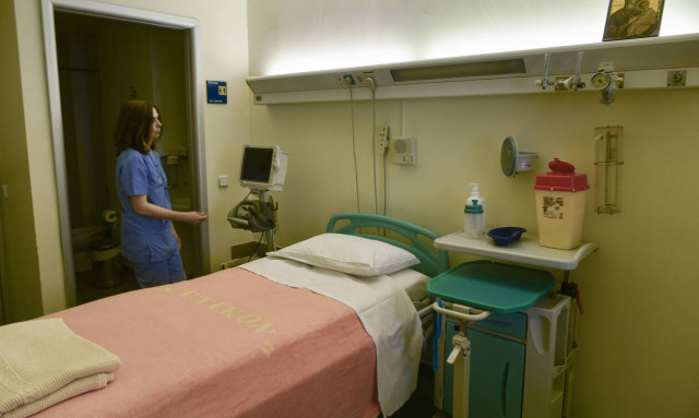 Κοροναϊός στην Ελλάδα: Οδηγίες και μέτρα προστασίας εάν εμφανίσετε συμπτώματα