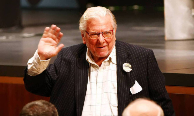 Actor Kostas Voutsas' funeral on Friday; body in public view on Thursday	