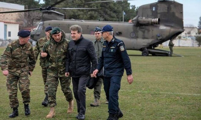 Μεταναστευτικό: Στον Έβρο ο Αρχηγός ΓΕΕΘΑ – Επιθεώρησε το ελληνοτουρκικά σύνορα (pics)