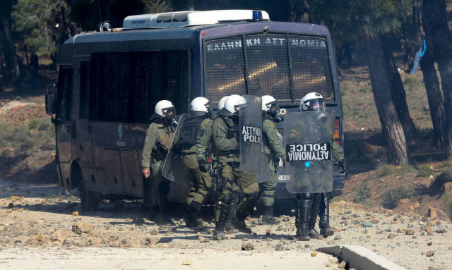 ΕΛ.ΑΣ. για Χίο-Μυτιλήνη: Μη αποδεκτές οι έκνομες ενέργειες, οι αστυνομικοί έχουν στολή και αποστολή