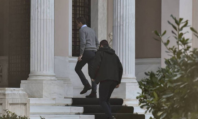 Κοροναϊός στην Ελλάδα: Σύσκεψη υπό τον Μητσοτάκη στο Μαξίμου