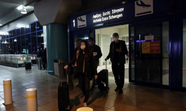 Κοροναϊός: Αγωνία για τους 100 μαθητές του Κολλεγίου Ψυχικού - Με πυρετό και βήχα οι 5