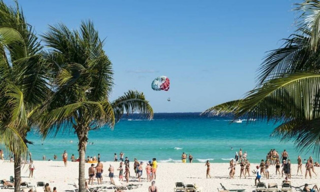 Πήγαν διακοπές στον «παράδεισο» - «Πάγωσαν» μόλις κατάλαβαν τι έπαθε το παιδί τους