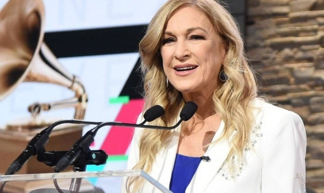 Η Ντέμπορα Ντούγκαν απολύθηκε από την Ακαδημία των Grammy