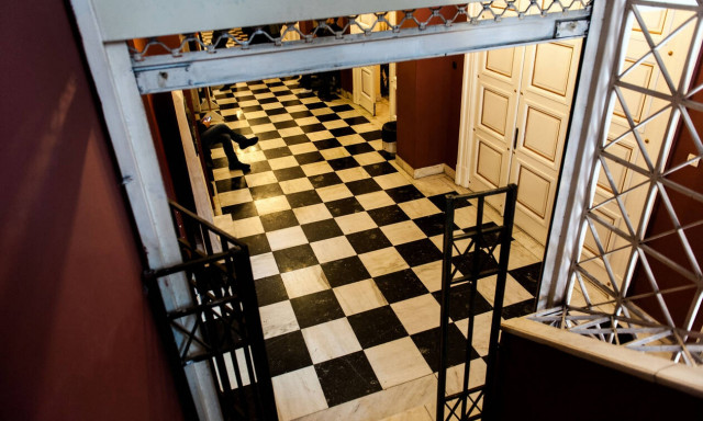 Κοροναϊός: Κλείνουν προληπτικά Πάντειο και Πανεπιστήμιο Ρεθύμνου λόγω ύποπτων κρουσμάτων