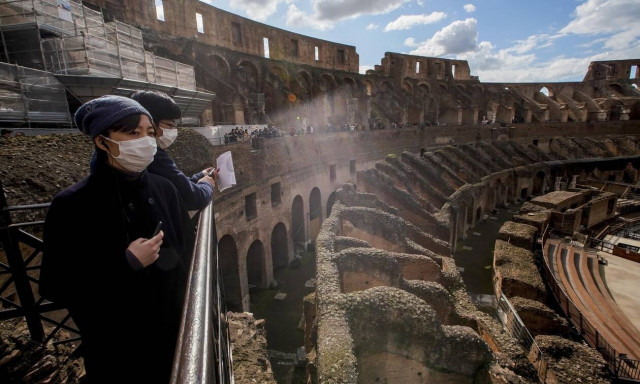 Κοροναϊός: «Παραλύει» η Ιταλία - 15 εκατ. άνθρωποι σε καραντίνα