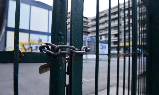 Κοροναϊός - Κλειστά σχολεία: Ποια βάζουν «λουκέτο» σε όλη την Ελλάδα