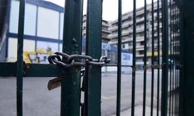 Κλειστά σχολεία - Κοροναϊός: Ποια βάζουν «λουκέτο» σε όλη τη χώρα