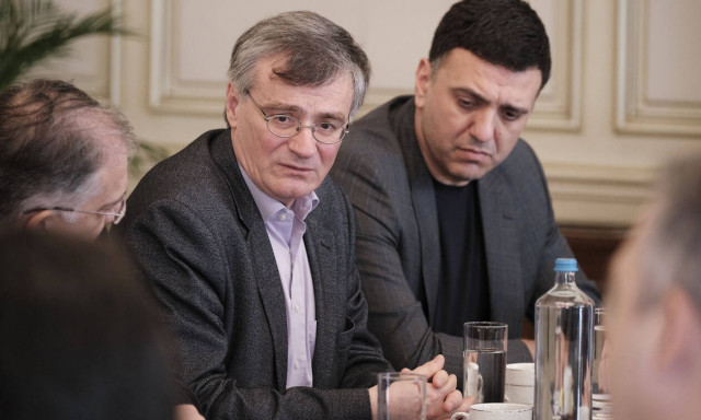 Κοροναϊός - Νέα μέτρα: Τι ισχύει για μετακινήσεις, εκδηλώσεις και συνταγογράφηση