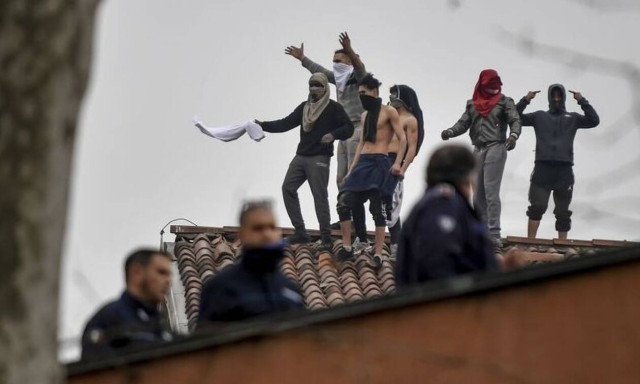 Κοροναϊός: Λουτρό αίματος σε φυλακές - Έξι κρατούμενοι κάηκαν ζωντανοί