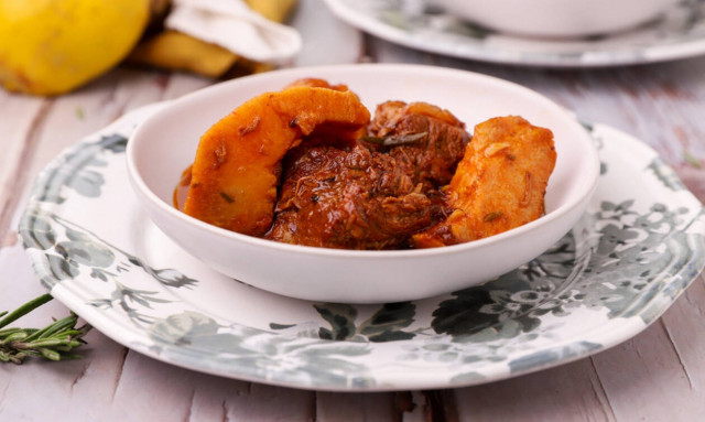 Η συνταγή της ημέρας: Μοσχάρι στιφάδο με κυδώνια (Σοφιγάδο)