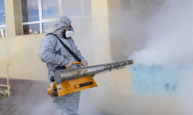 Κοροναϊός: Κλειστά σχολεία - Κλείσιμο και των φροντιστηρίων ζητά η Κεραμέως