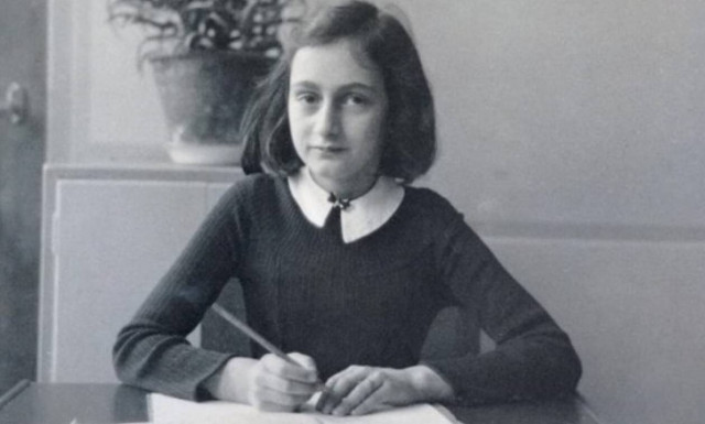 Σαν σήμερα το 1945 πέθανε Γερμανοεβραία Άννα Φρανκ