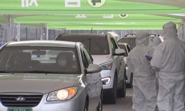 Απίστευτο: Δείτε πώς τσεκάρουν τους οδηγούς για Κοροναϊό! (vid)