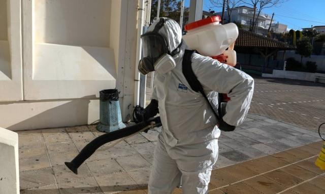 Κοροναϊός: Τι λέει ο 45χρονος από την Κρήτη για την περιπέτεια της υγείας του - Οι διαδρομές του