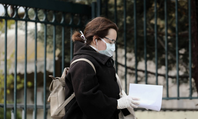 Κοροναϊός στην Ελλάδα: Οδηγίες του ΕΟΔΥ για απομόνωση επαφών στο σπίτι