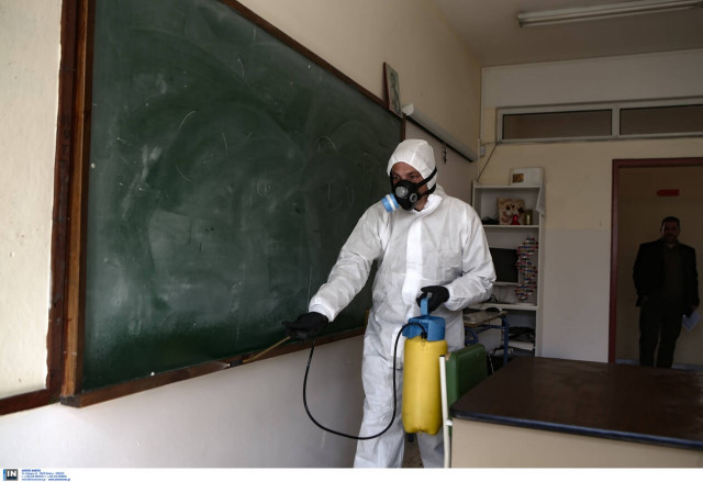 Κοροναϊός - Κλειστά σχολεία: Πότε και πώς θα γίνουν τα μαθήματα εξ αποστάσεως - Ποιους αφορούν