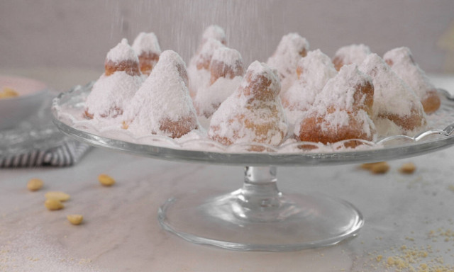 Η συνταγή της ημέρας: Αμυγδαλωτά