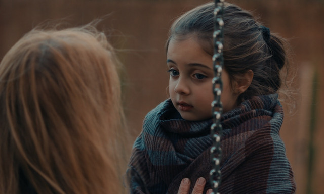 8 λέξεις: Η Ναυσικά χάνει τη γη κάτω απ΄τα πόδια της