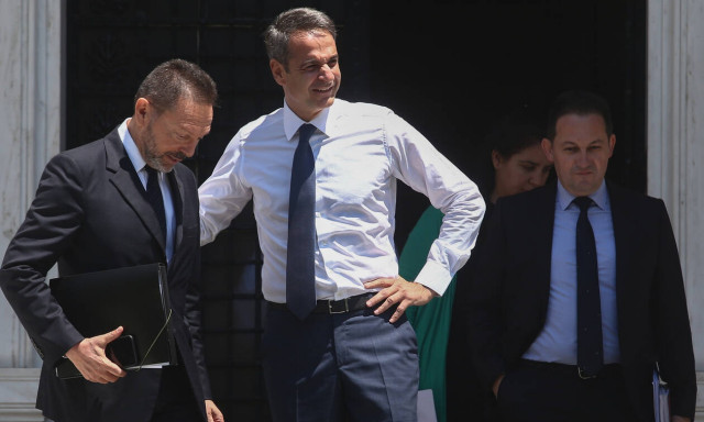 Συνάντηση Μητσοτάκη –Στουρνάρα στο Μαξίμου για τις ανακοινώσεις της ΕΚΤ