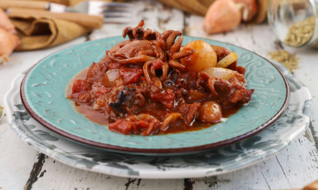 Η συνταγή της ημέρας: Σουπιές στιφάδο