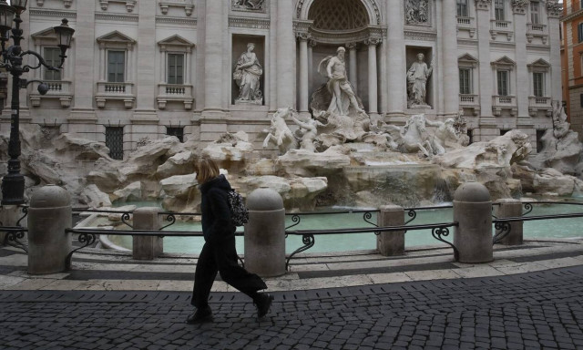 Κορονοϊός: Ιταλίδα γιατρός στο Newsbomb.gr - «Η Κυβέρνηση εδώ εγκλημάτησε, μείνετε στα σπίτια σας»