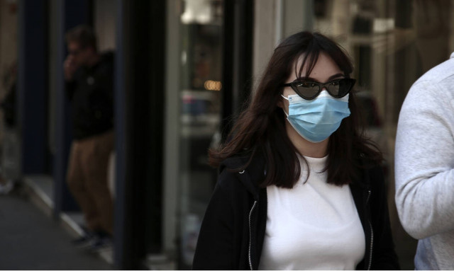 Κοροναϊός στην Ελλάδα: Στο «μικροσκόπιο» τα 10 ορφανά κρούσματα – Τι φοβούνται οι επιστήμονες