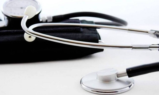 Κορονοϊός: Διευκρινίσεις για τις προσλήψεις επικουρικών γιατρών