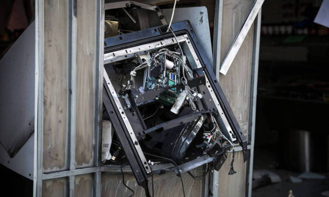 Σπάτα: Ανατίναξαν 4 ΑΤΜ 