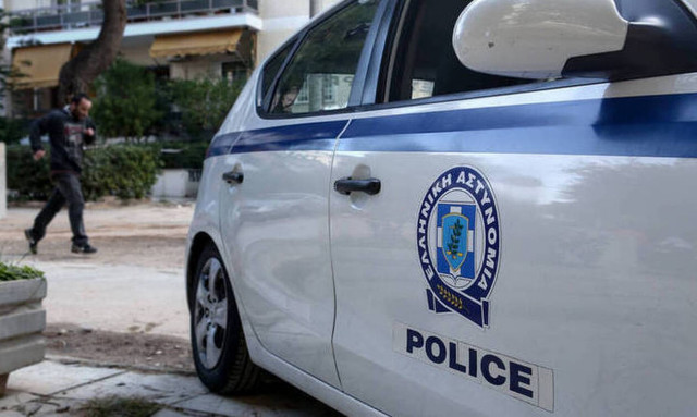 Κορονοϊός: Οκτώ συλλήψεις καταστηματαρχών που αψήφησαν τα μέτρα και άνοιξαν κανονικά