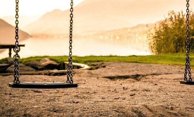 Δείτε τι έκαναν για τον κορωναϊό σε παιδική χαρά στη Χαλκίδα