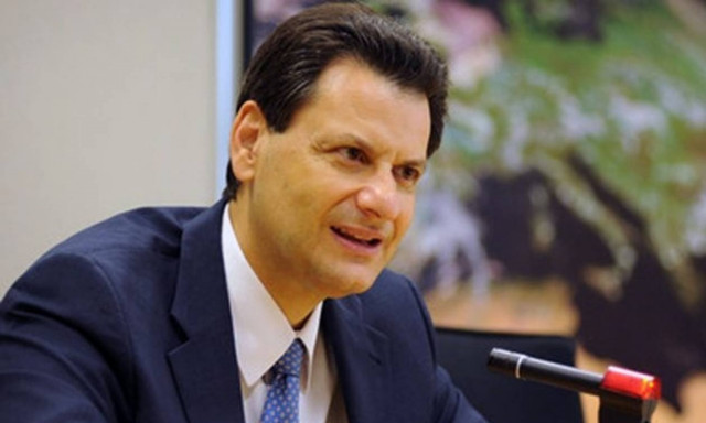 Σκυλακάκης: «Μέτρα στήριξης μόνο για επιχειρήσεις που δεν κάνουν απολύσεις»