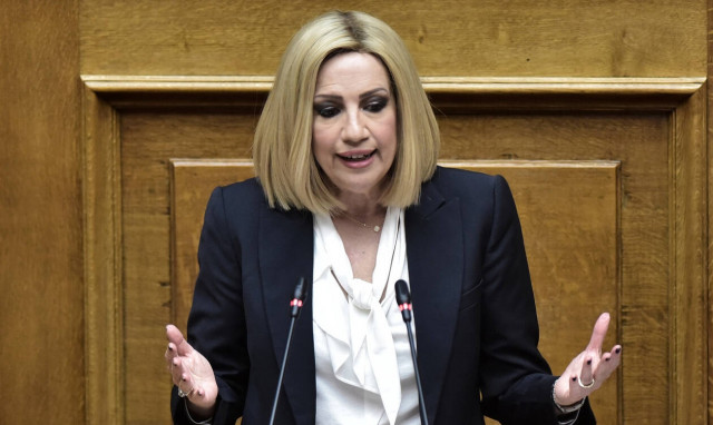 Κορονοϊός - Φώφη Γεννηματά: «Αξίζουν πολλά συγχαρητήρια στους υγειονομικούς»