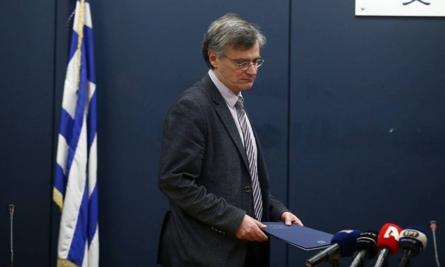 Greek coronavirus cases rise by 21 to 352, prof. Tsiodras says in daily briefing	