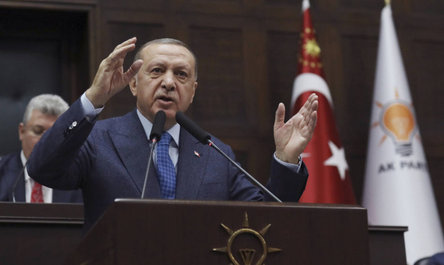 Κοροναϊός – Τουρκία: Ξεκινούν τα μαζικά «λουκέτα» για την αποτροπή διάδοσης του ιού 