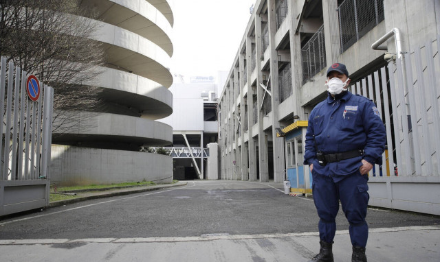 Κορονοϊός: Κλείνει τα χερσαία σύνορά της η Ισπανία - Στους δρόμους ο στρατός