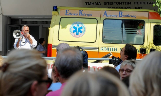 Κορονοϊός στην Ελλάδα: Σιώρας - «Βόμβα για την υγεία του λαού, οι ελλείψεις προσωπικού»