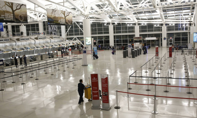 Κορονοϊός: Κλείνουν τα σύνορα της Ελλάδας για πολίτες εκτός Ε.Ε.