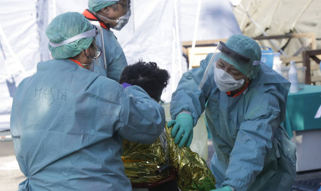 Κορονοϊός- Πρόβλεψη «θρίλερ»: Θα χρειαστεί δύο χρόνια για να «κάνει τον κύκλο της» η πανδημία