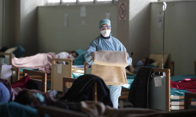 Κορονοϊός: Εφιαλτική πρόβλεψη για τον πλανήτη - Θα μολυνθεί το 70% των ανθρώπων