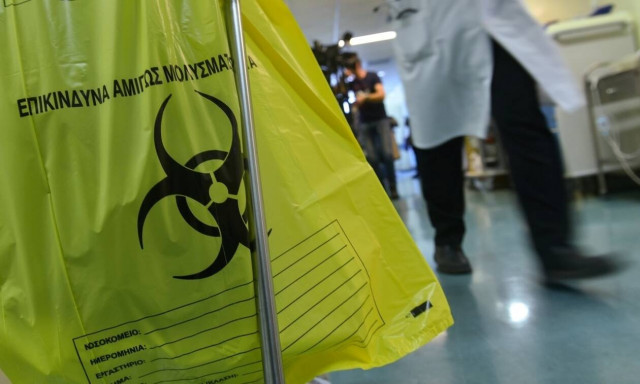 Κορονοϊός: Συναγερμός στο Ιπποκράτειο – Σε καραντίνα 10 γιατροί και 11 νοσηλευτές
