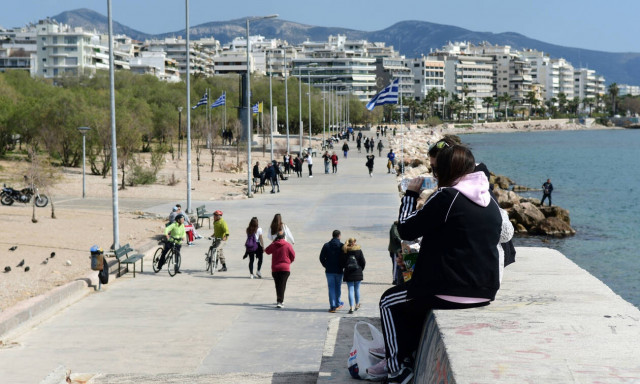 Κορονοϊός: Απαγορεύονται οι δημόσιες συναθροίσεις άνω των 10 ατόμων - Πρόστιμο 1.000 ευρώ