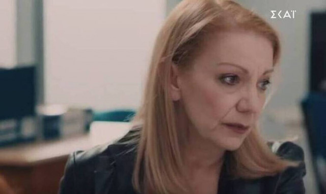 8 λέξεις: Βυθισμένη στις μαύρες σκέψεις η Ναυσικά