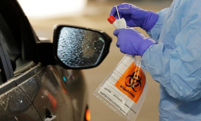 Κορονοϊός στην Ελλάδα: 500 κινητές μονάδες νοσηλευτών για κατ’ οίκον λήψη δειγμάτων