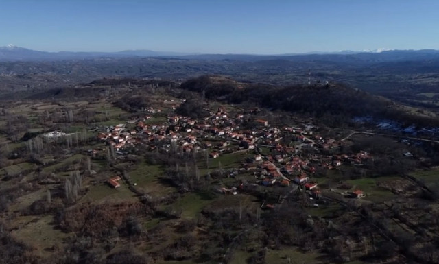 Κορονοϊός - Συγκλονιστικό βίντεο: Το ερημωμένο χωριό Δαμασκηνιά από drone