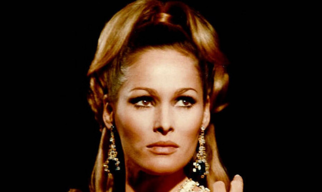 Ούρσουλα Άντρες: Το αιώνιο Bond Girl