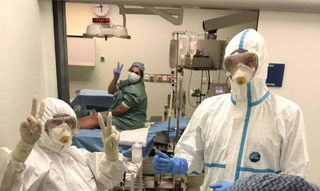 Κορονοϊός στην Ελλάδα: Ο πρώτος τοκετός στο «Αττικόν» από θετική γυναίκα και το μήνυμα Κικίλια