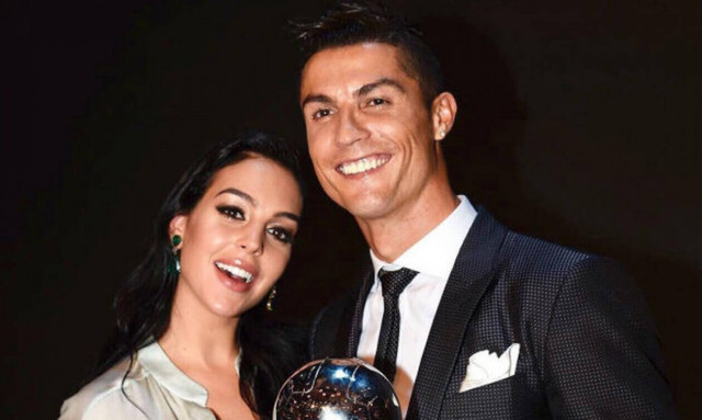 Ποια καραντίνα; Δείτε τι έκανε η σύντροφος του Κριστιάνο! (pics)